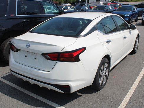 Used 2022 Nissan Altima 2.5 S FWD image 6