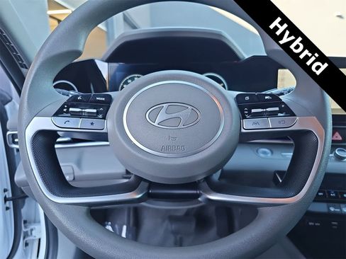 Certified 2024 Hyundai Elantra Blue image 19