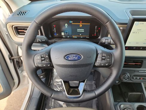 New 2026 Ford Maverick Lariat w/ 4K Tow Package image 17