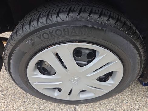 Used 2010 Honda Fit image 19