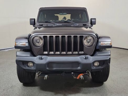 Used 2020 Jeep Wrangler Sport AWD/4WD image 2