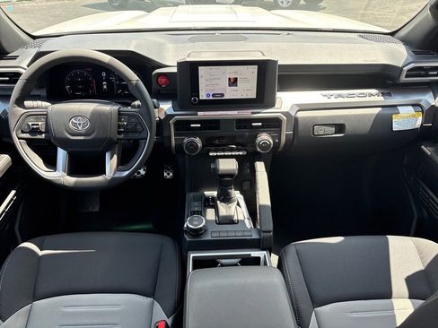 New 2025 Toyota Tacoma TRD Sport image 9