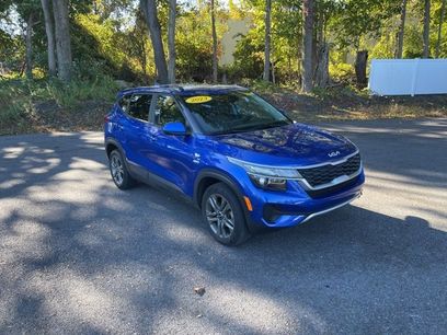 Used 2023 Kia Seltos LX