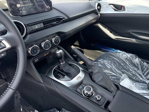 New 2026 MAZDA MX-5 Miata RF Grand Touring RWD image 17