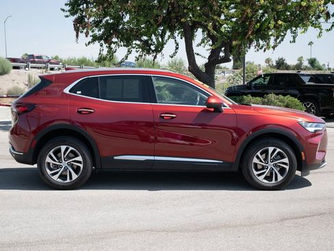 Used 2023 Buick Envision Essence image 3