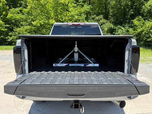 Used 2024 GMC Sierra 2500 AT4 w/ AT4 Premium Plus Package AWD/4WD image 54