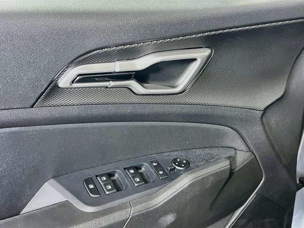 Certified 2025 Kia Sportage LX FWD image 12