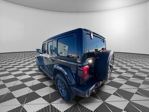 New 2025 Jeep Wrangler Sahara AWD/4WD image 7