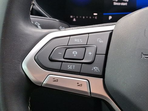 Certified 2022 Volkswagen Taos S image 22