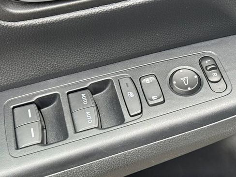 Used 2023 Honda CR-V Sport image 12