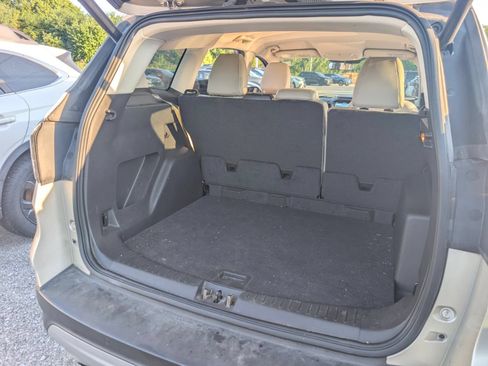 Used 2018 Ford Escape SEL AWD/4WD image 48