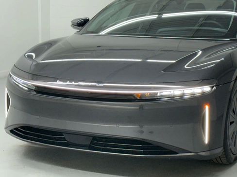 Used 2025 Lucid Air Touring image 48