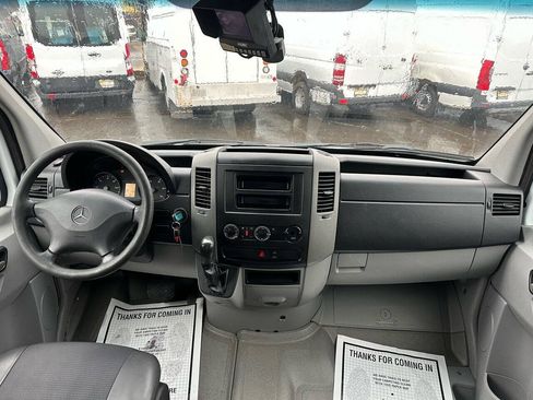 Used 2012 Mercedes-Benz Sprinter 2500 image 11