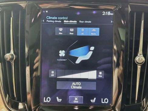 Used 2018 Volvo S90 T5 Momentum w/ Convenience Package FWD image 16