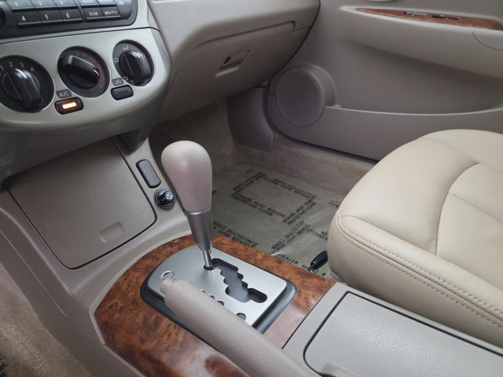 Used 2004 Nissan Altima 2.5 SL FWD image 33