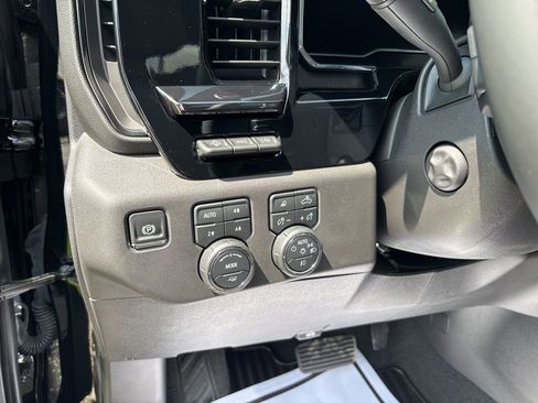 Used 2025 Chevrolet Silverado 1500 ZR2 w/ Technology Package AWD/4WD image 23