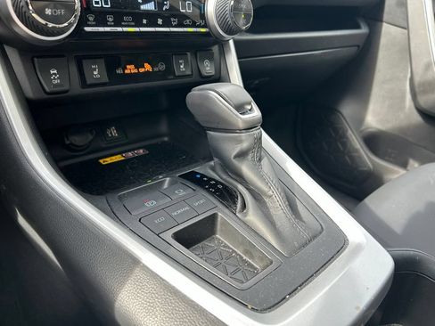 Used 2025 Toyota RAV4 XLE Premium w/ Weather Package FWD image 36