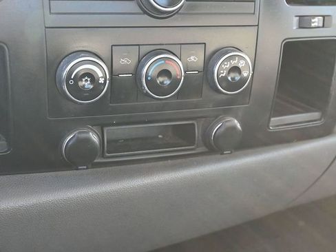 Used 2014 Chevrolet Silverado 3500 W/T w/ Snow Plow Prep Package image 16