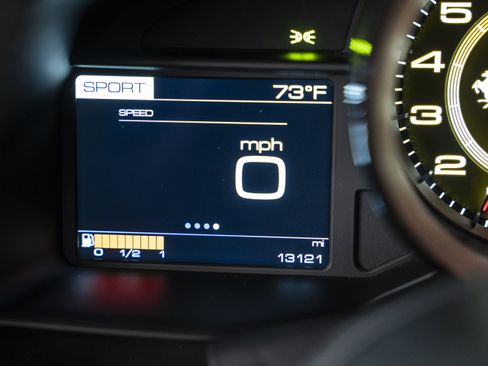 Used 2018 Ferrari 488 GTB RWD image 37