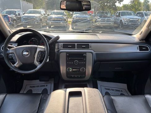 Used 2013 Chevrolet Silverado 1500 LTZ w/ LTZ Plus Package AWD/4WD image 29