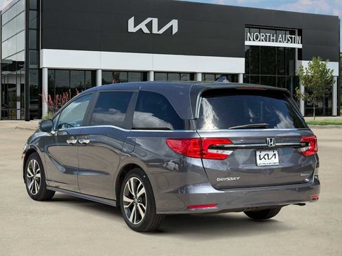 Used 2023 Honda Odyssey Touring image 7