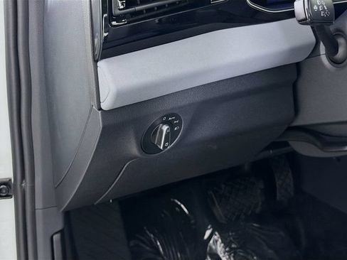 Certified 2026 Volkswagen Jetta SE FWD image 10