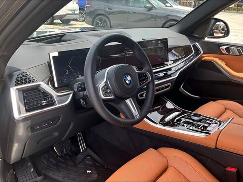 Used 2026 BMW X5 sDrive40i w/ Executive Package RWD image 16