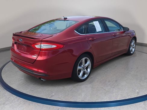 Used 2014 Ford Fusion SE image 5