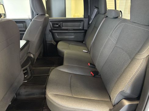 Used 2024 RAM 2500 Tradesman w/ Chrome Appearance Group image 21