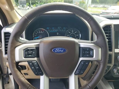 Used 2019 Ford F150 Lariat w/ Equipment Group 502A Luxury AWD/4WD image 29
