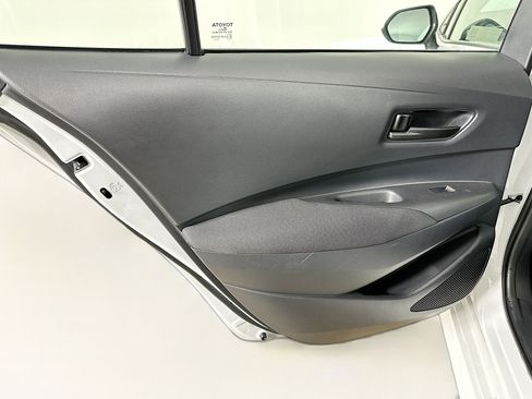 Used 2025 Toyota Corolla LE image 26