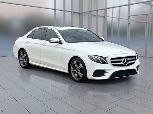 Used 2019 Mercedes-Benz E 300 image 8