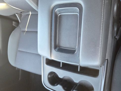 Used 2017 GMC Sierra 1500 SLE w/ SLE Value Package image 18