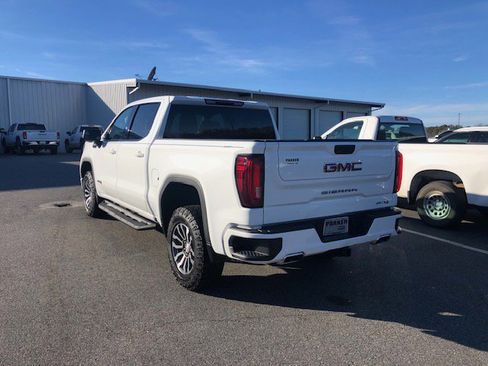 Used 2021 GMC Sierra 1500 AT4 image 3