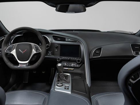 Used 2015 Chevrolet Corvette Z06 w/ 3LZ Preferred Equipment Group image 12