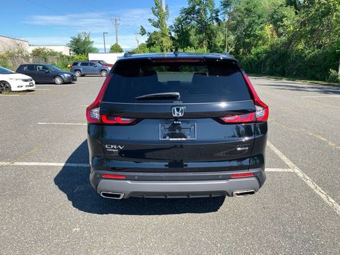 Used 2024 Honda CR-V Sport Touring image 4