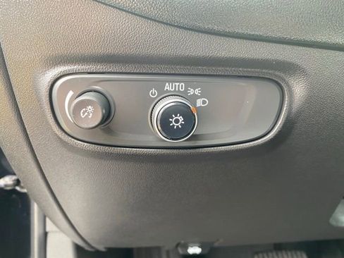 Used 2022 Chevrolet Equinox LT image 16