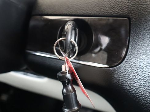 Used 2012 Chrysler Town & Country Touring w/ Entertainment Group #1 FWD image 25