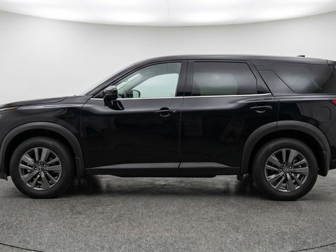 Used 2025 Nissan Pathfinder SV FWD image 5