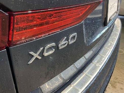 Used 2023 Volvo XC60 B5 Plus w/ Climate Package AWD/4WD image 8