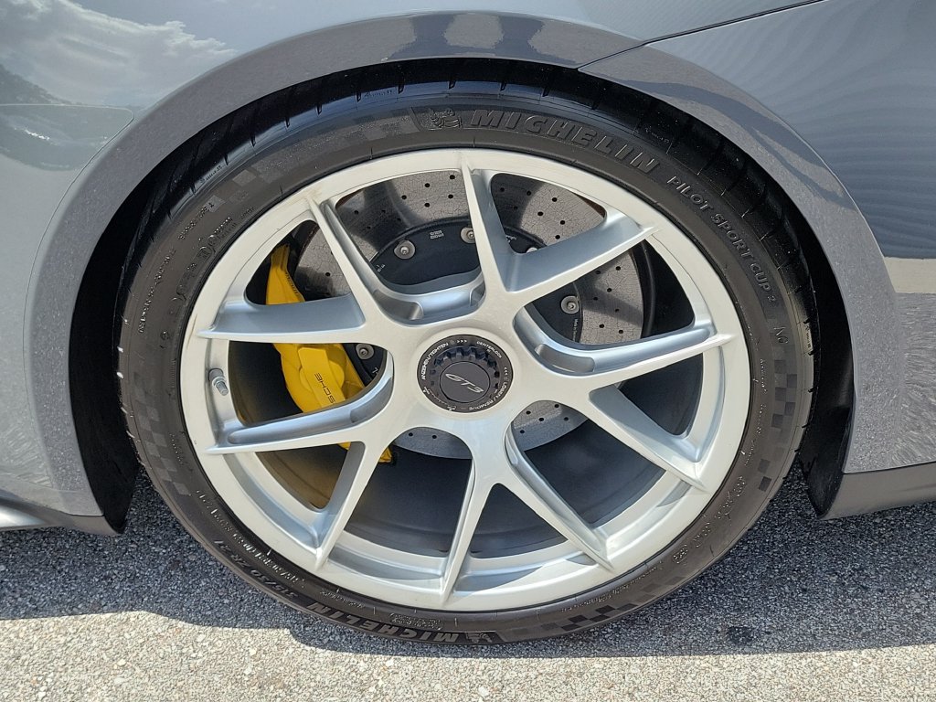 Certified 2025 Porsche 911 GT3 RWD image 11