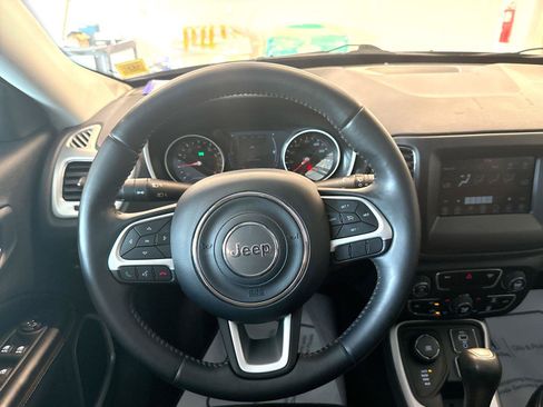 Used 2019 Jeep Compass Latitude AWD/4WD image 11