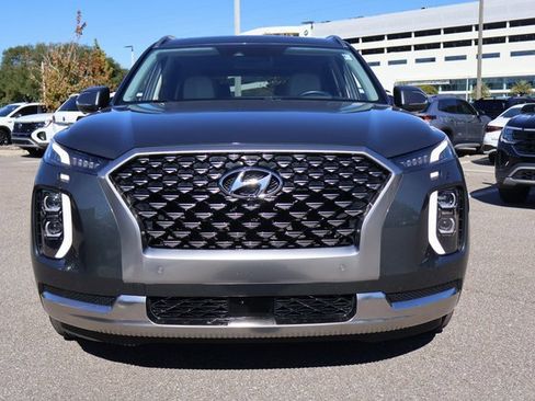 Used 2022 Hyundai Palisade Calligraphy image 3