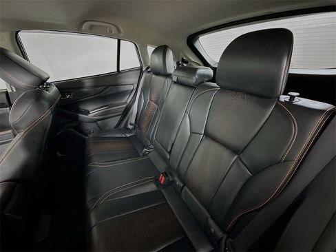 Used 2022 Subaru Crosstrek 2.5i Limited w/ Moonroof Package 2 image 4