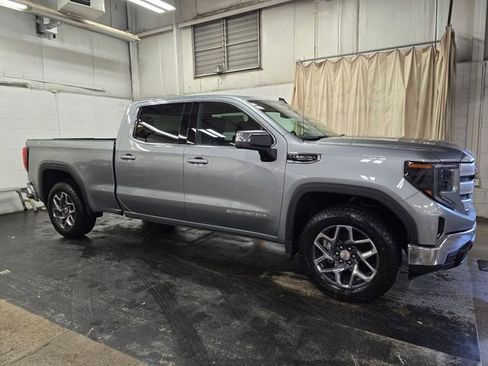 New 2026 GMC Sierra 1500 SLE image 5