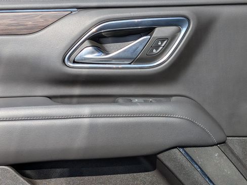 Used 2023 Chevrolet Tahoe Z71 w/ Luxury Package image 29