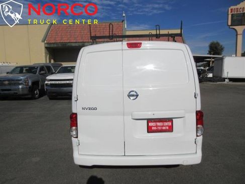 Used 2017 Nissan NV200 SV image 4