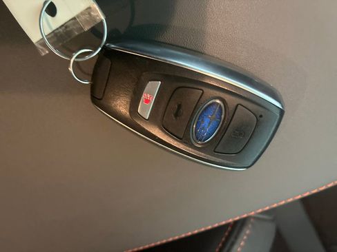 Certified 2025 Subaru Crosstrek 2.5i Limited w/ Crosstrek Mirror Package image 36