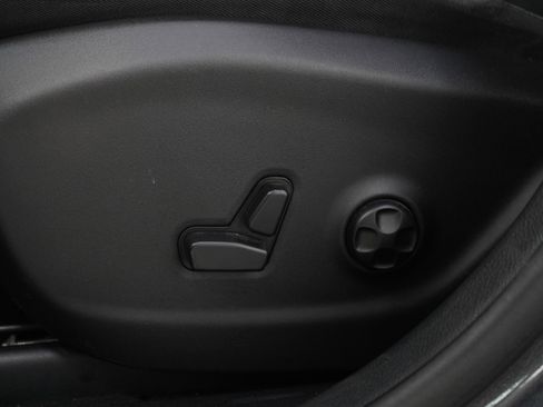 Used 2021 Jeep Cherokee Latitude Lux AWD/4WD image 28