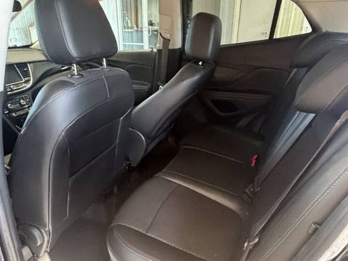 Used 2019 Buick Encore Preferred FWD image 5